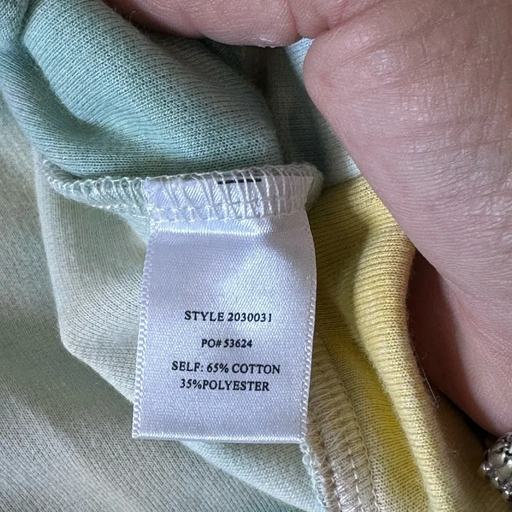 Current air NWOT size Small tie dye twist front‎ cropped sweatshirt